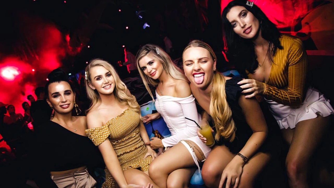 The Best Nightlife in Dubai: Top Clubs, Bars, and Hotspots