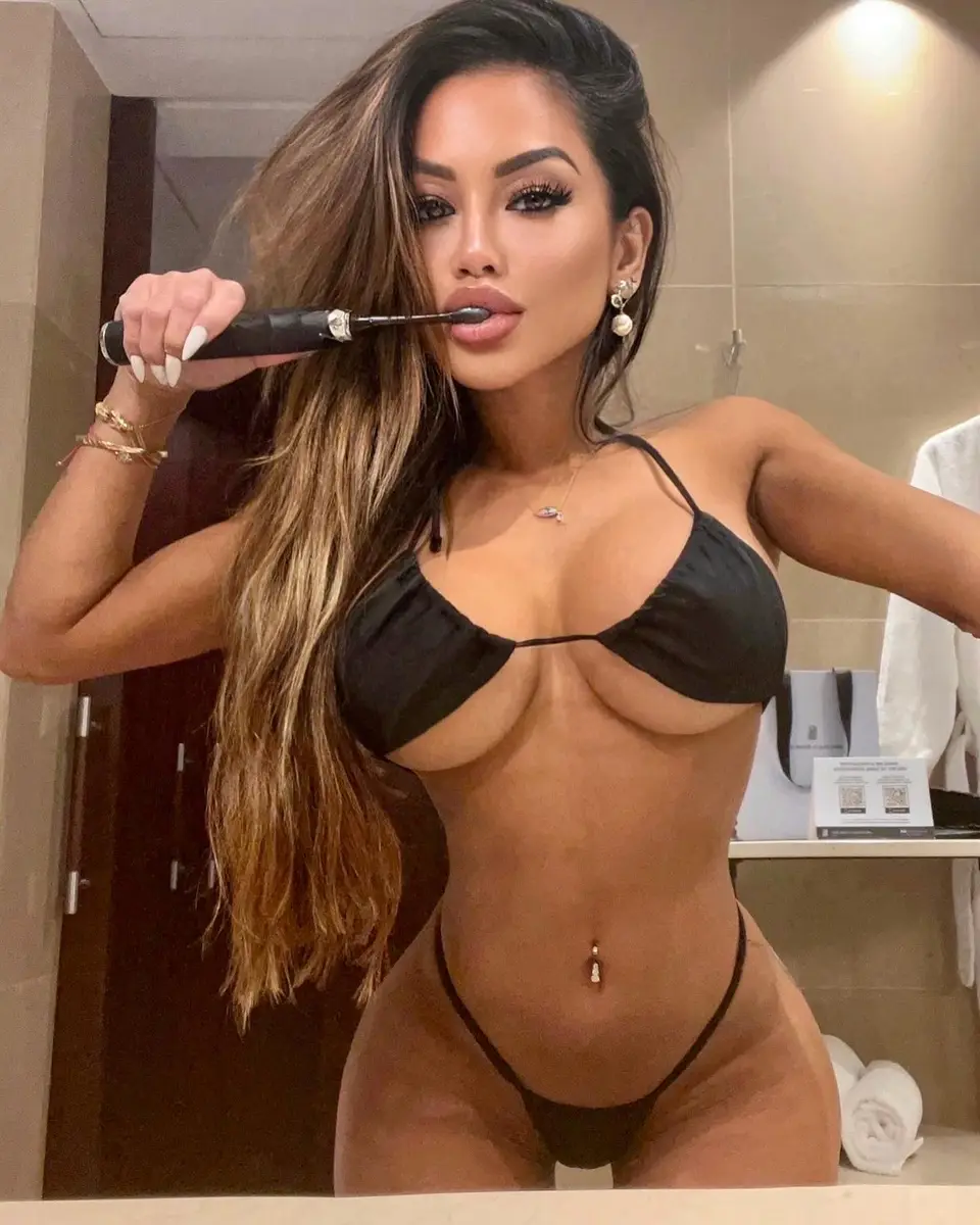 Jazmin escort in Amsterdam