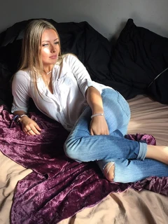 Larissa escort in Berlin